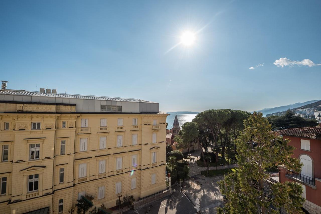 Apartments Villa Devana Opatija Exterior photo